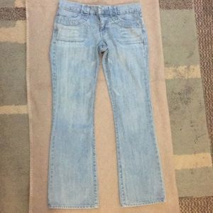 Vintage Old Navy jeans. Great condition. Straight leg. Size 8, very comfy.